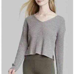 Woman’s gray sweater size XS